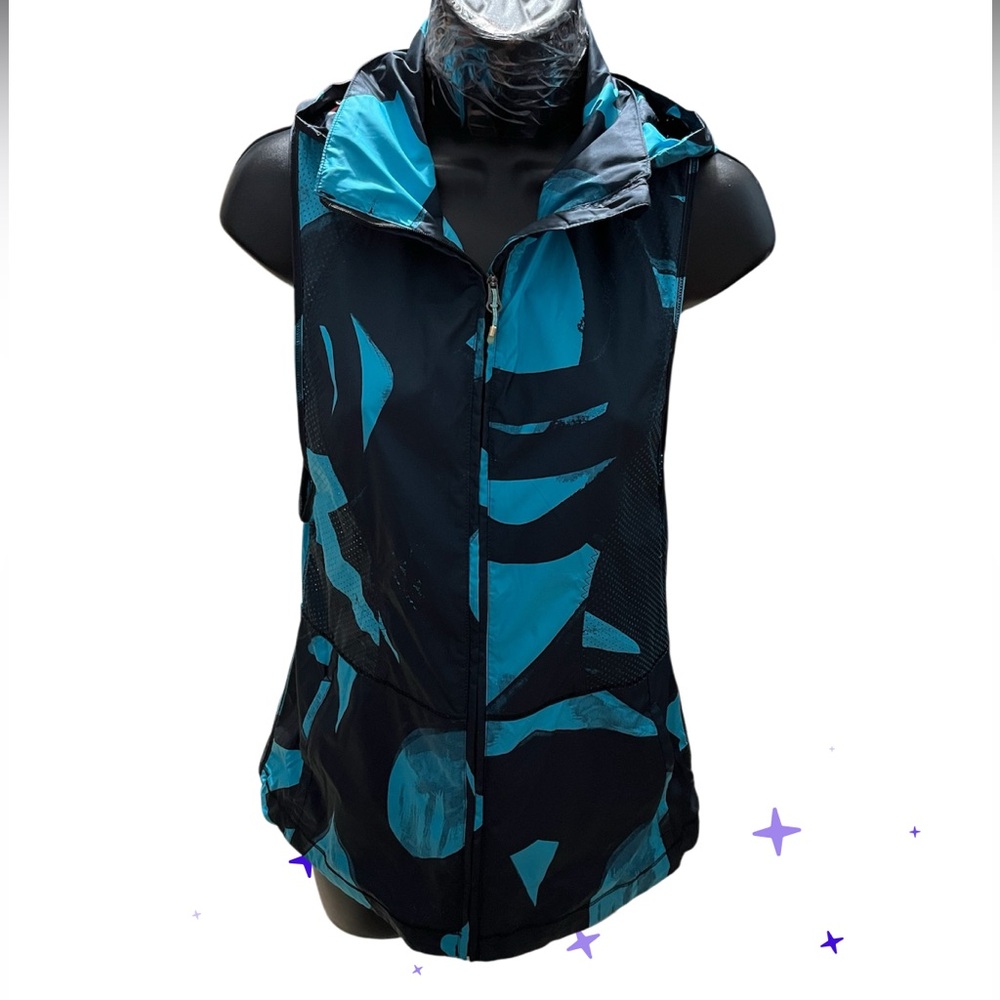 Lululemon vest size 4 - Picture 3 of 8